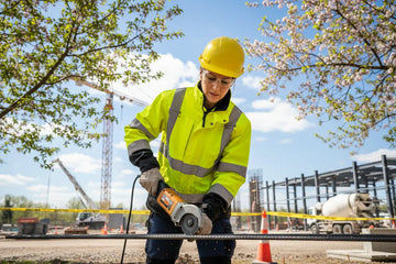 Why Hi-Vis Jackets Are Essential for Spring Construction Work